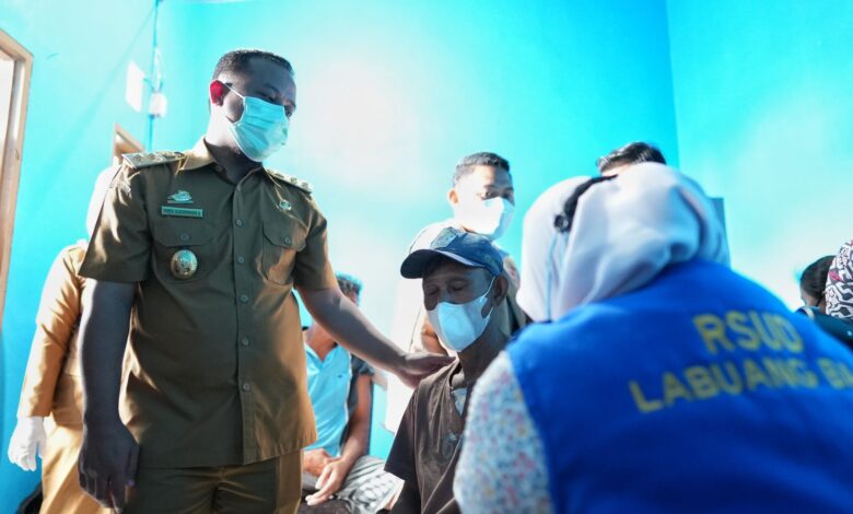 Pantau Vaksinasi di Takalar, Plt Gubernur Sulsel Senang Lihat Antusiasme Masyarakat