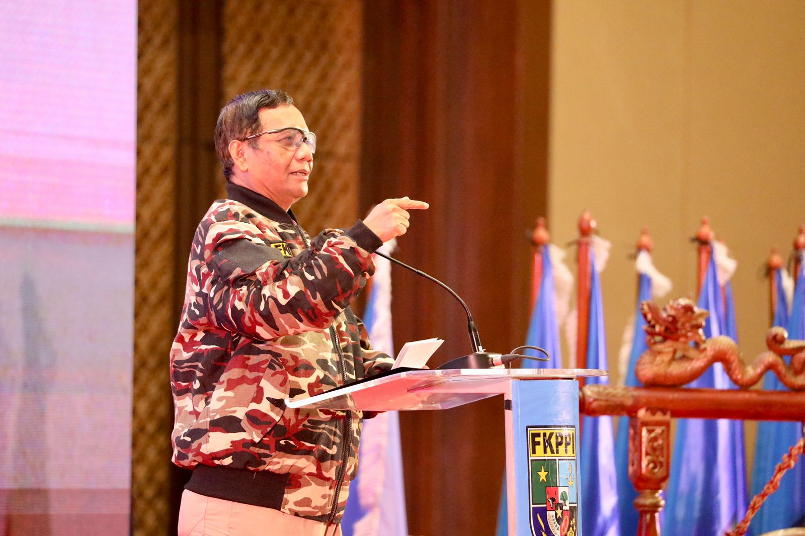 Menkopulhukam Minta FKPPI Tiru Tindakan Mulia TNI-Polri Membangun Bangsa