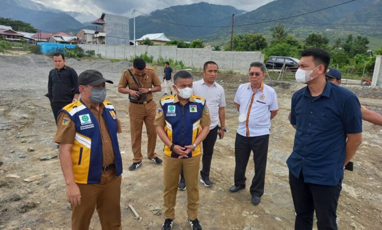 Wali Kota Hadi Revitalisasi 7 Lapangan Sepak Bola di Palu