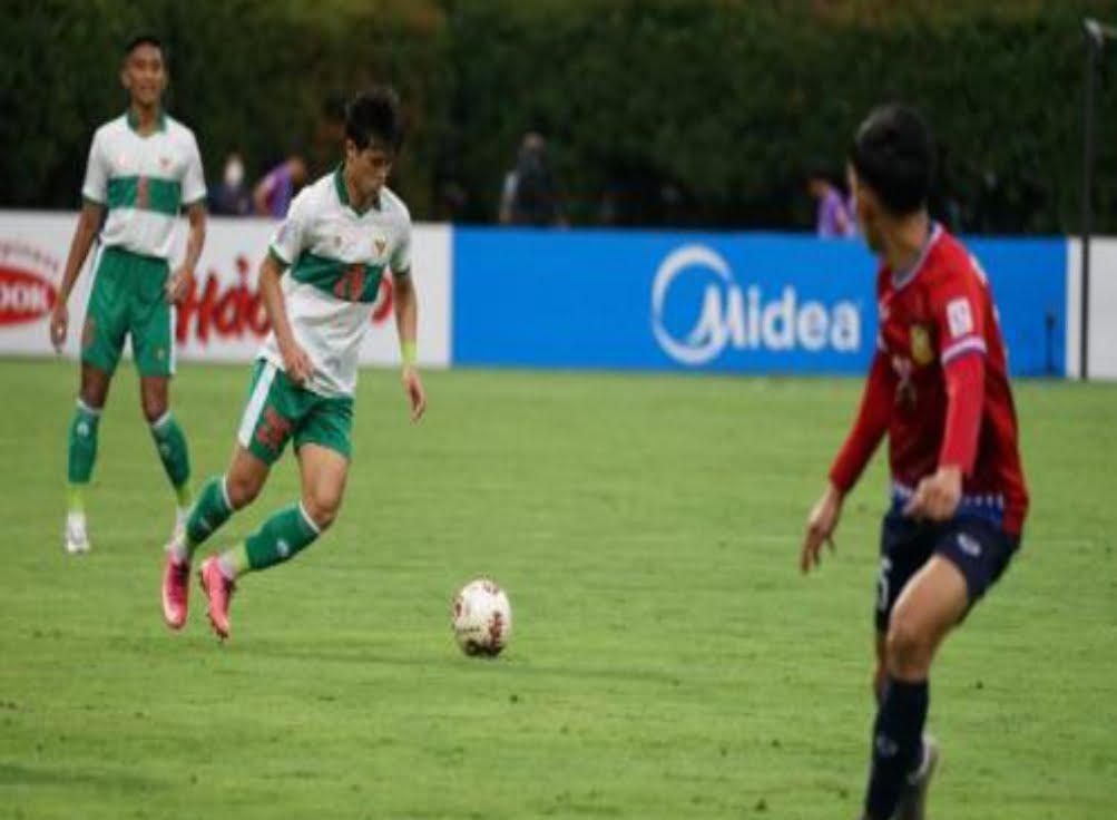Timnas Indonesia Tekuk Laos 5-1, Geser Malaysia dari Puncak Klasemen