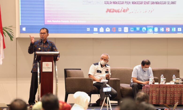 Bahas Kota Dunia di Seminar Nasional, Danny Apresiasi KBA SMPN 5