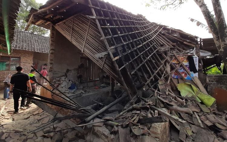 1.100 Rumah Rusak Akibat Gempa 6,7 SR di Banten, Kepala BNPB Minta Percepatan Pendataan