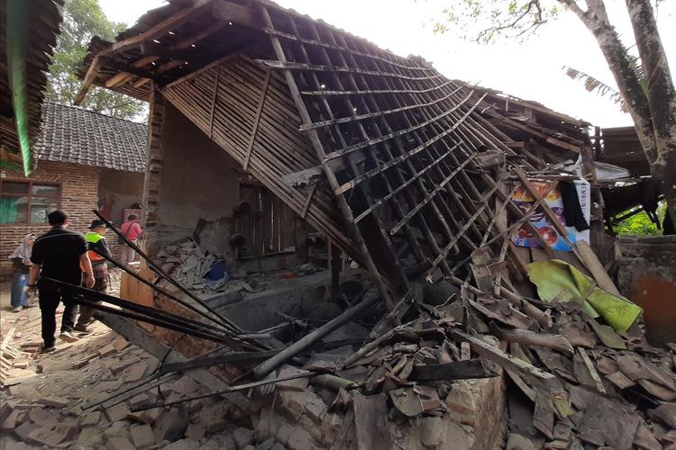 1.100 Rumah Rusak Akibat Gempa 6,7 SR di Banten, Kepala BNPB Minta Percepatan Pendataan