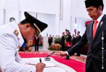 "Hoaks", Beredar Foto Jokowi Lantik Andi Sudirman Gubernur Sulsel, Kadis Kominfo: Itu Foto Lama