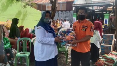 BPBD Sulsel Salurkan Bantuan Korban Kebakaran di Makassar