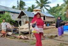 Bantuan Pangan Bahagiakan Warga Korban Gempa di Selayar