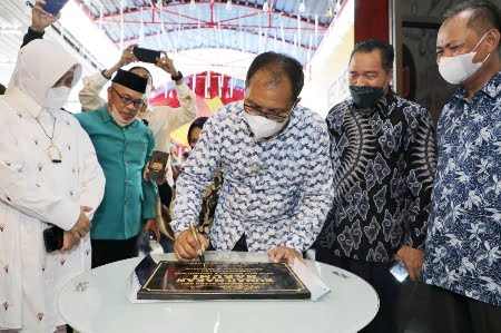 Danny Resmikan RM Harumi, Pilihan Kuliner Makassar Bertambah