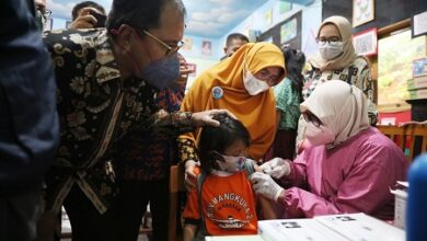 Pantau Vaksinasi Anak, Wali Kota Danny Minta Support Orang Tua Murid