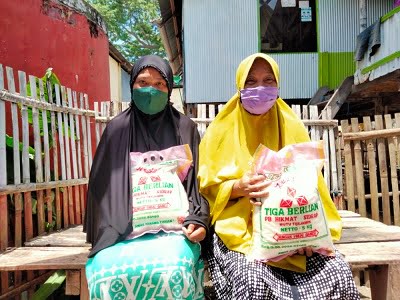 ACT Distribusikan Beras Gratis untuk Keluarga Pra Sejahterah di Pulau Terluar Barru