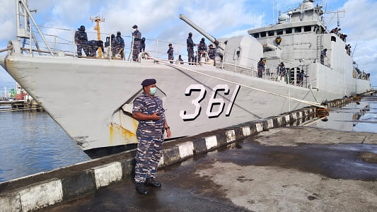 TNI AL Amankan Dua Unit Benda Mirip Rudal dari Kepulauan Selayar
