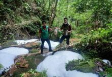 Fenomena Aliran Sungai Berbusa, DLH Gowa: Bukan Pencemaran Lingkungan