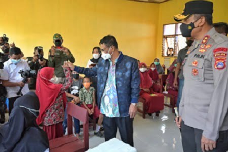 Gubernur Rusdy Dorong Cakupan Vaksinasi Lansia dan Anak di Sulteng