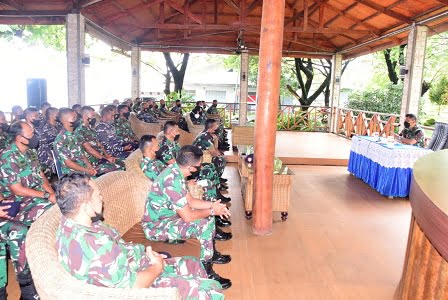 Kepada Prajurit Satrol, Benny: Jadilah Pengawak Kapal Perang TNI AL Profesional