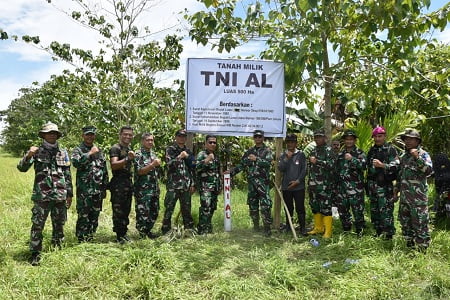 Mengendap 37 Tahun, TNI AL Tancapkan Patok Pembatas Tanah di Atas Lahannya 500 Ha