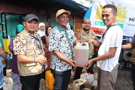 Kerja Sama Distributor, Disperindag Kota Makassar Operasi Pasar Minyak Goreng