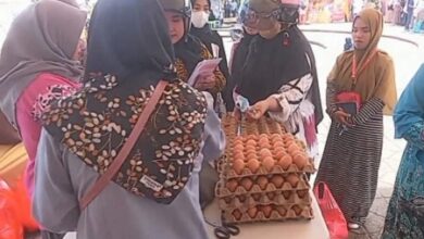 Minyak Goreng Tak Terlihat di Pasar Murah Pemkab Bone Jelang HJB 692