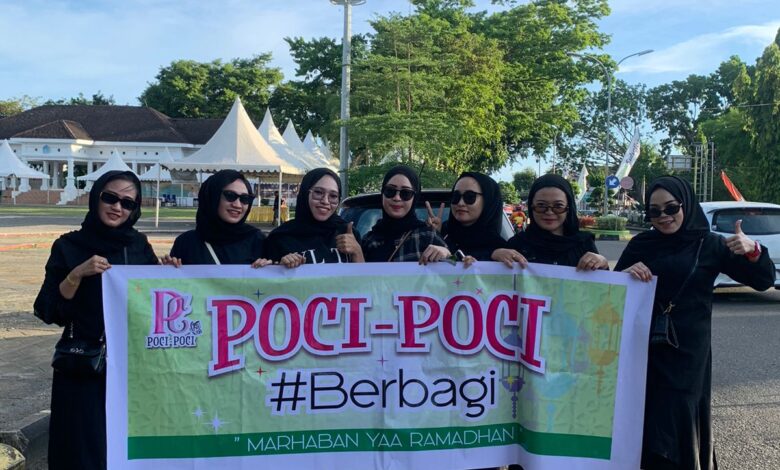 Komunitas Emak-Emak Cantik di Bone Ini Menyasar Kaum Duafa Berbagi Takjil