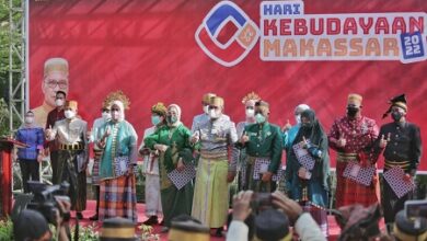 Wali Kota Danny Kukuhkan Dewan Kebudayaan Kota Makassar dan Beri Penghargaan Maestro Kesenian