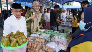 Geliatkan UMKM, Wali Kota Hadi Buka Pasar Ramadan di Lapangan Dispora Palu