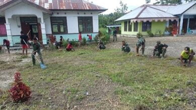 Satgas Pamtas RI-PNG Ajak Warga Ikut Karya Bakti di Perbatasan