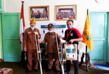 Peringati Hari Korps Cacat Veteran Indonesia Alfamidi Berikan Santunan Bagi Para Veteran