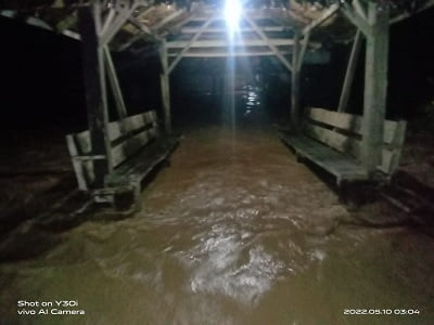 Puluhan Rumah Terendam Banjir dan Tanah Longsor di Luwu, Gubernur Sulsel Kirim Bantuan Logistik