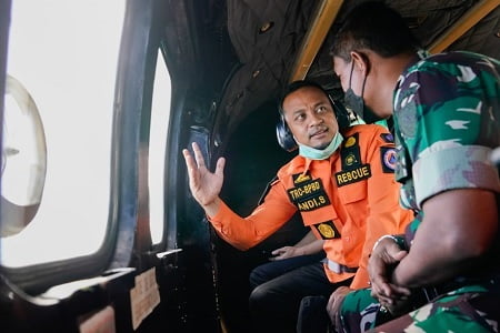 Korban Selamat Tragedi KM Ladang Pertiwi Bertambah, Gubernur Andi Sudirman: Gotong Royong Evakuasi Korban