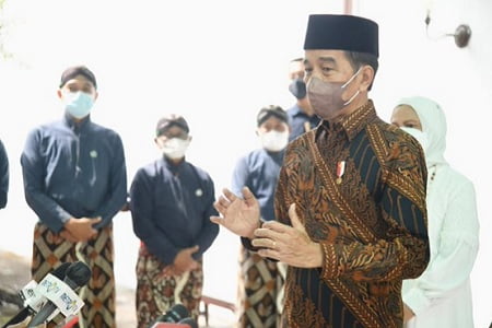 Jokowi Sebut Antrean Saat Pemudik Terjebak Macet 12 Jam di Merak