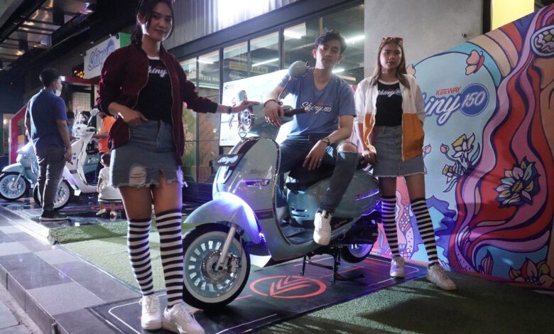 Motor Skutik Keeway Shiny 150 Bergaya Retro Hadir di Kota Makassar 