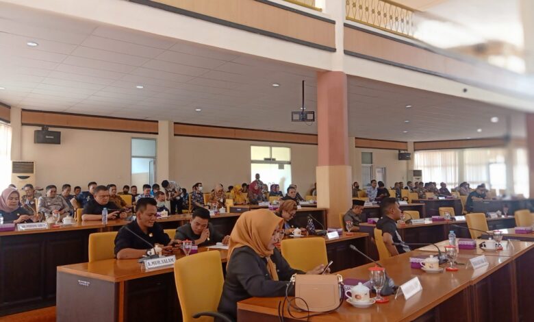 Rapat Paripurna DPRD Bone Dua Rancangan Peraturan Daerah (Ranperda)