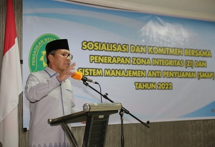 Danny Tandatangani Komitmen Bersama Zona Integritas PN Makassar