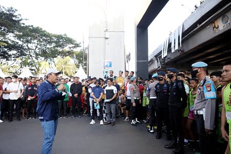 Lepas Peserta Lomba Lari Kapolrestabes Makassar Cup, Wali Kota Danny: Junjung Sportivitas, Bersama Jaga Kota