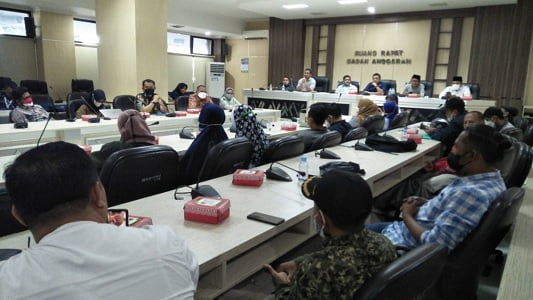 DPRD Makassar Mediasi Warga Soal Polemik TPA Antang