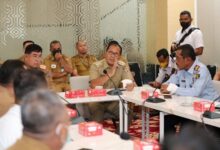 Bahas Pembangunan Jalur Kereta Api Makassar-Parepare di Lahan Pemkot Makassar, Danny Berikan Solusi