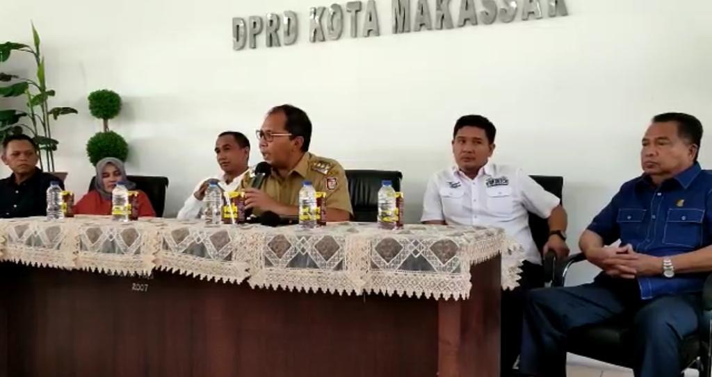 Danny Beri Keterangan di DPRD Makassar: Jalur Kereta Api At Grade Beri Dampak Buruk Warga Makassar