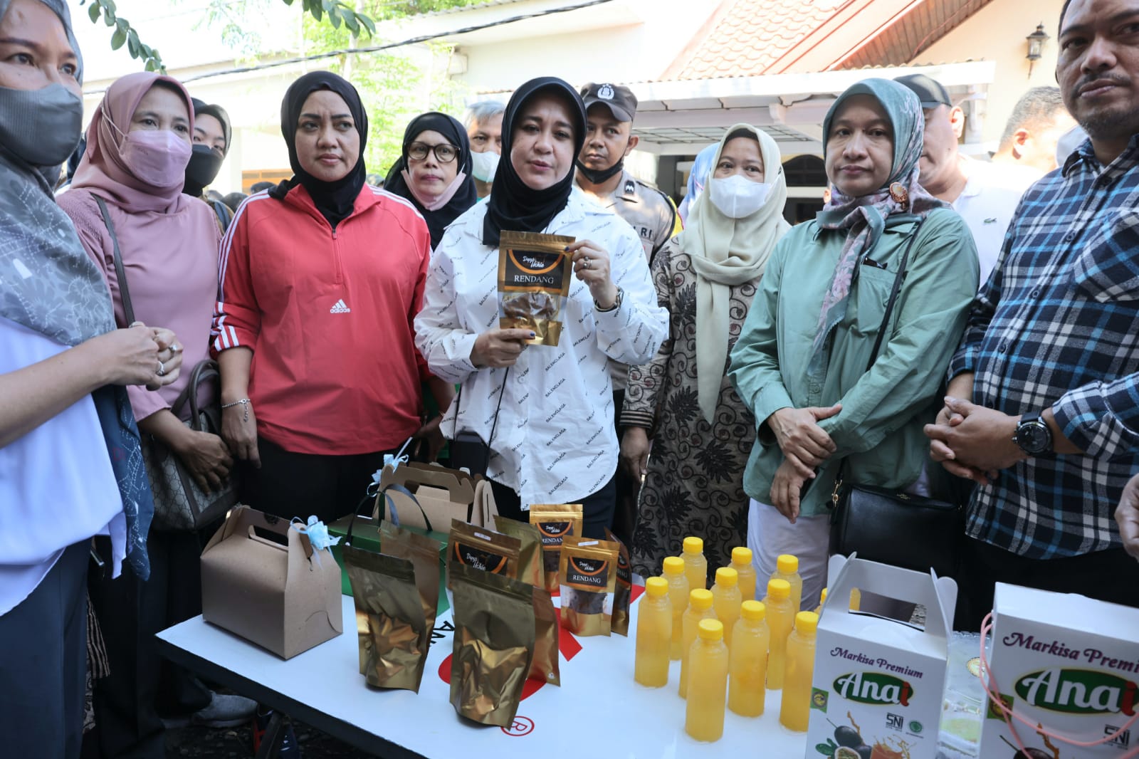 Longwis di Tamalanrea Unggulkan Wisata Kuliner, Fatmawati: Perhatikan Label BPOM