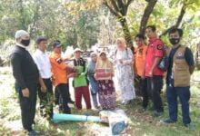 Kebakaran Rumah Panggung Milik Pasutri Lansia di Barru, Gubernur Andi Sudirman Kirimkan Bantuan