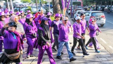 Peringati HUT 85 HIKMA, Ratusan Peserta Jalan Sehat Dilepas Sekda Kota Makassar