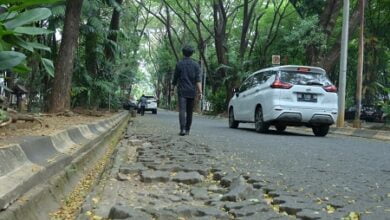 Jalur Pedestrian Kantor Gubernur Sulsel Sudah Layak Diperbaiki, Amson: Perbaikan Terakhir 10 Tahun Lalu
