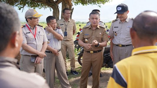 Bersama Warga Tinjau, Wali Kota Palu Tinjau Lokasi Pembangunan Hunian Tetap Penyintas Bencana di Petobo