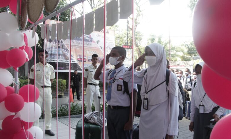72 Calon Paskibraka Kota Makassar Memasuki Masa Karantina di Hotel Royal Bay