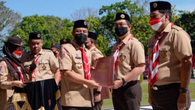 Wabup Edy Manaf Terima Pancawarsa di Acara Pelepasan Jambore Nasional