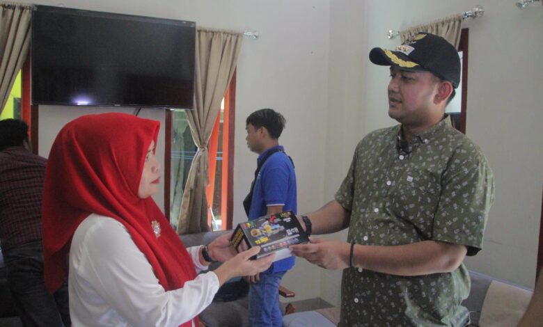Program Sapa Warga Kompas TV, Kadis Kominfo Serahkan STB