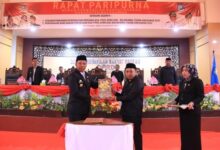 Pemkab-DPRD Sepakati KUA PPAS Bulukumba 2023, Bupati Serahkan Rancangan Perubahan KUA PPAS 2022