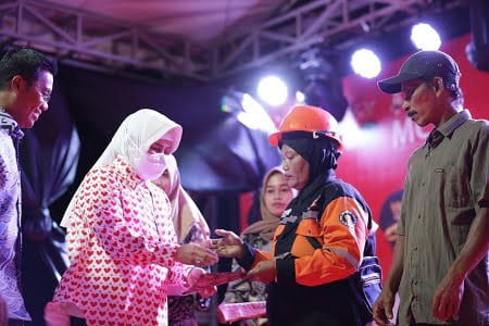 Indira Yusuf Ismail Hadiri Pesta Rakyat HUT ke-77 RI di Biringkanayya