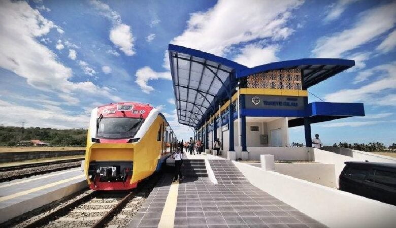 Pertama di Sulawesi, Kereta Api Makassar-Parepare Beroperasi Oktober