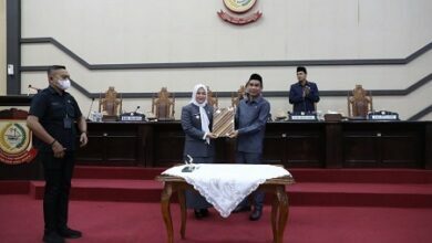 Perda Perlindungan Guru Disahkan, Diteken Ketua DPRD dan Wakil Wali Kota Makassar