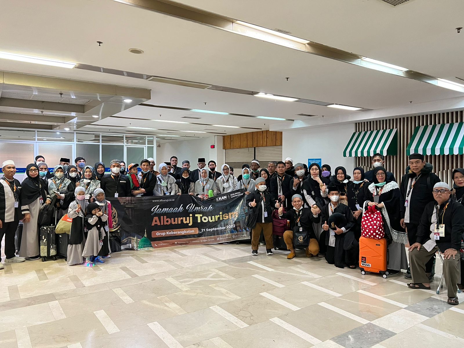 Alburuj Tourism Kembali Terbangkan 84 orang Jemaah Umrah ke Makkah