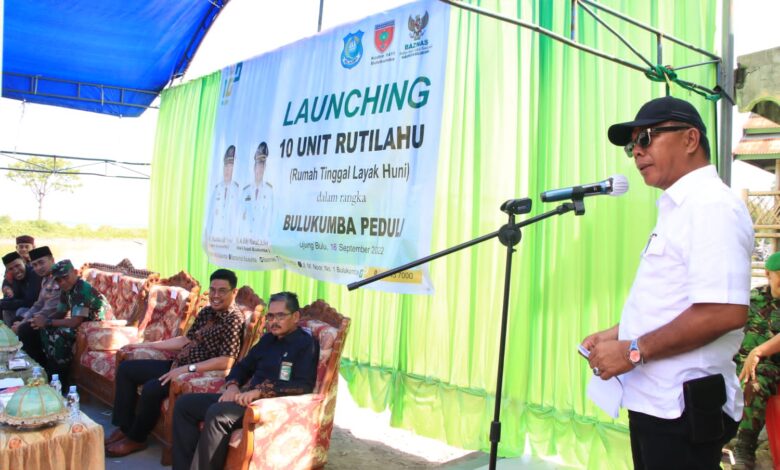 Bupati Andi Utta Resmikan 10 Unit Rutilahu