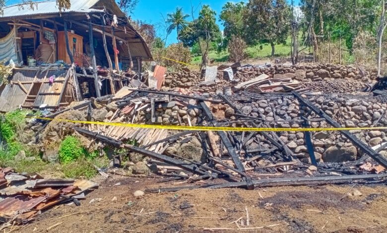 Kebakaran 3 Rumah di Jeneponto, Gubernur Andi Sudirman Instruksikan Penyaluran Bantuan